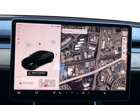 Used 2018 Tesla Model 3 Long Range image 13