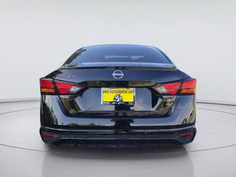 Used 2024 Nissan Altima 2.5 S FWD image 4