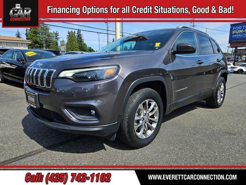 Used 2019 Jeep Cherokee Latitude Plus AWD/4WD image 1