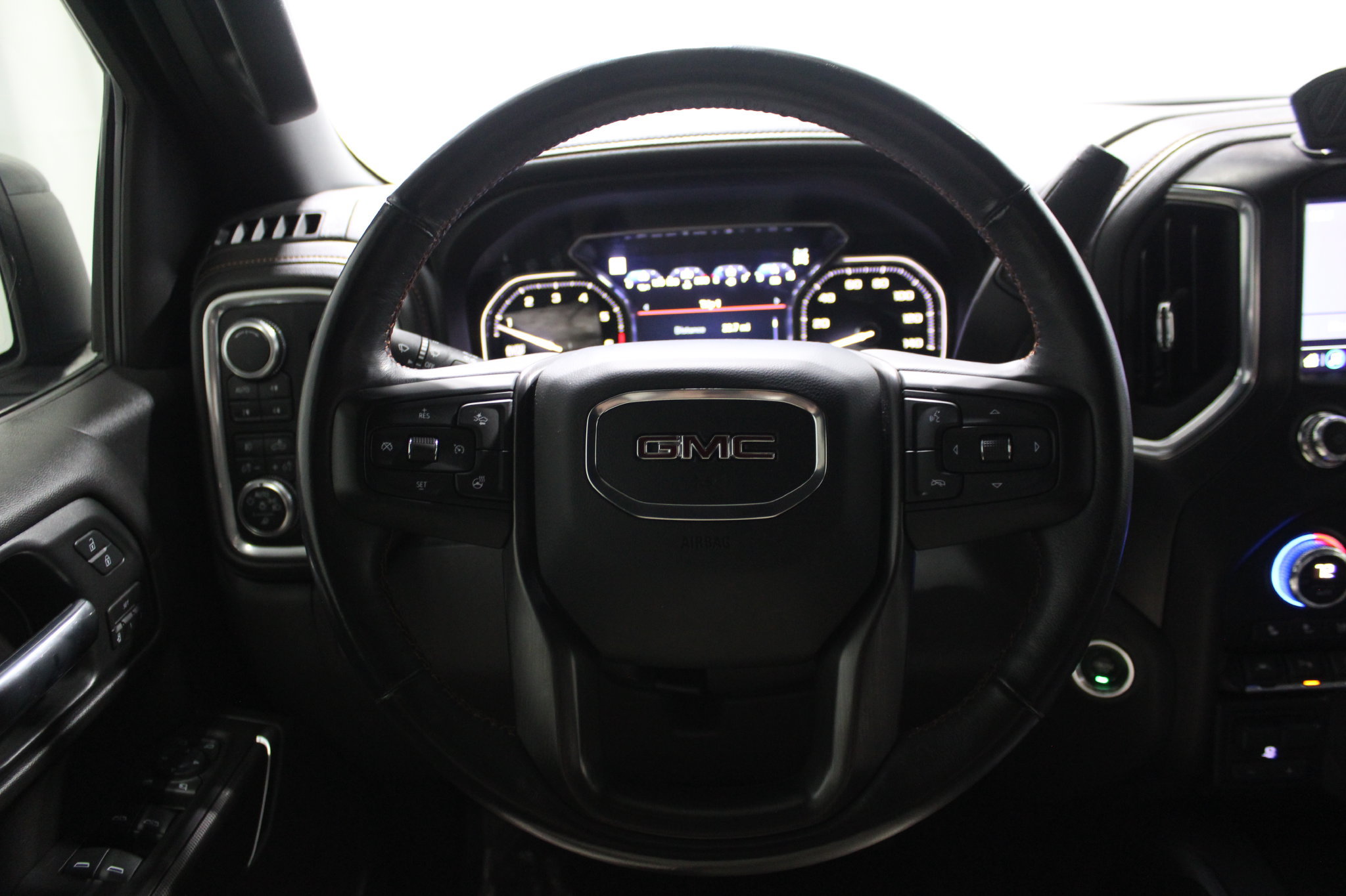 Used 2019 GMC Sierra 1500 AT4 w/ AT4 Premium Package AWD/4WD image 27