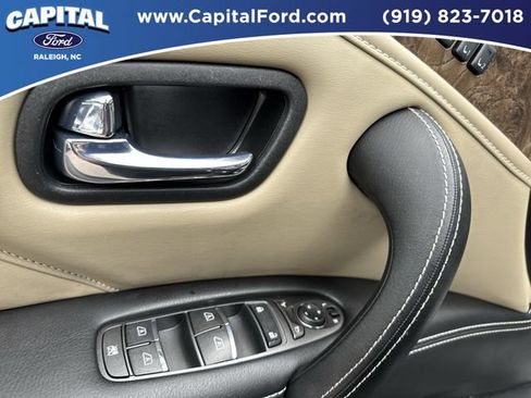 Used 2023 INFINITI QX80 Premium Select w/ All-Season Package AWD/4WD image 21