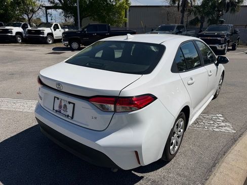Used 2024 Toyota Corolla LE FWD image 4