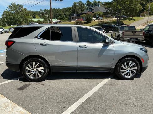 Used 2024 Chevrolet Equinox LT FWD image 7