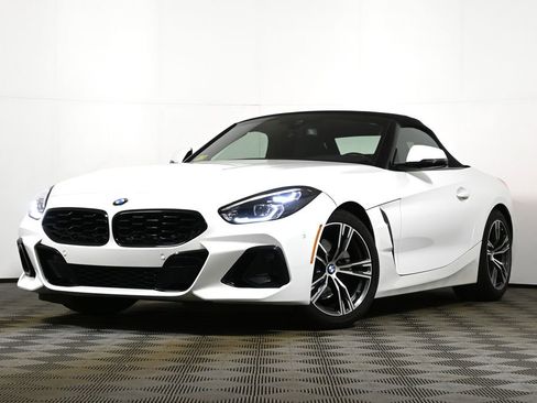 Certified 2024 BMW Z4 sDrive30i w/ Premium Package image 5
