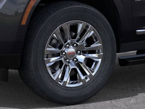 Used 2026 GMC Yukon Denali w/ Sun & Power Step Package AWD/4WD image 9
