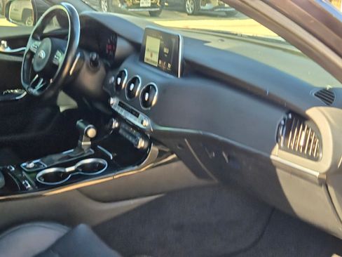 Used 2021 Kia Stinger GT-Line w/ Sun & Sound Package image 29