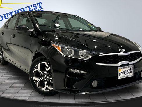 Used 2021 Kia Forte LXS FWD image 3