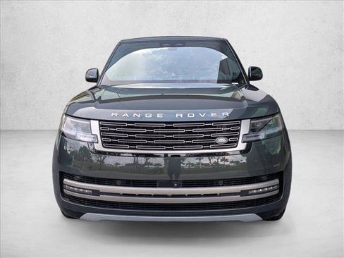 Used 2024 Land Rover Range Rover SE AWD/4WD image 2