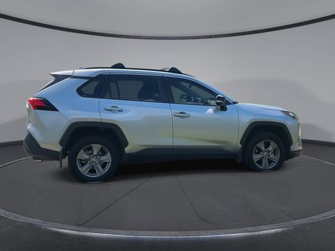 Certified 2025 Toyota RAV4 XLE FWD image 9
