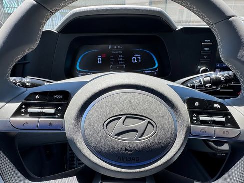 Certified 2026 Hyundai Elantra Sport FWD image 25