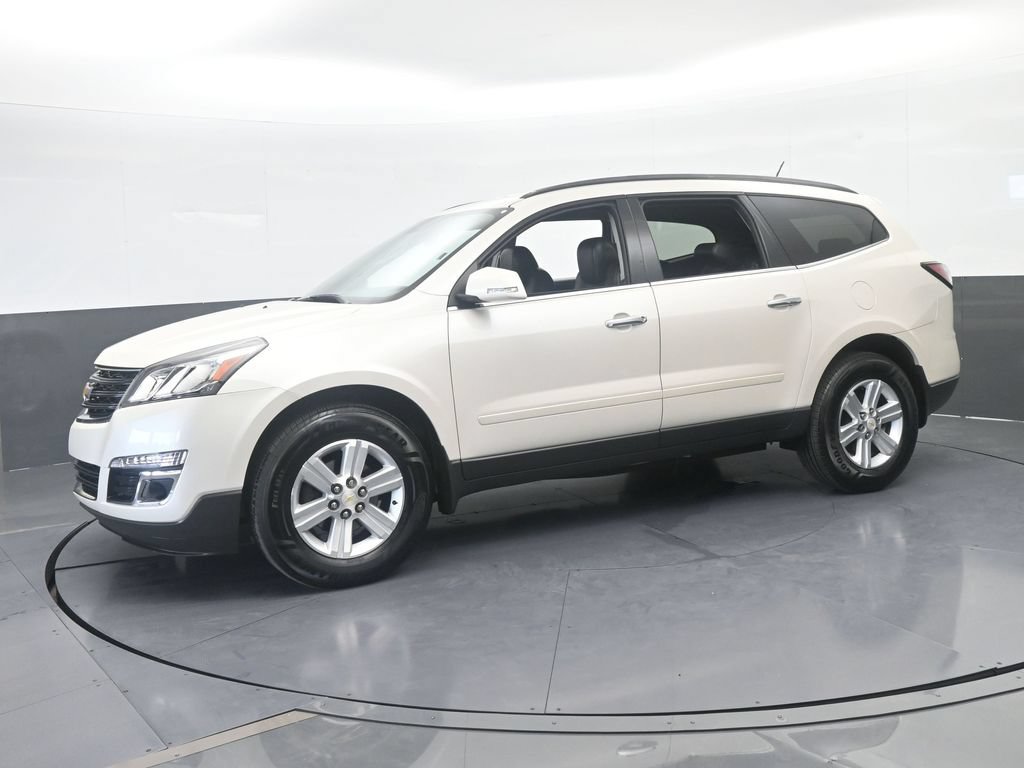 Used 2013 Chevrolet Traverse LT FWD image 2