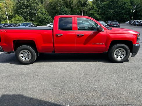 Used 2019 Chevrolet Silverado 1500 W/T w/ WT Convenience Package AWD/4WD image 28