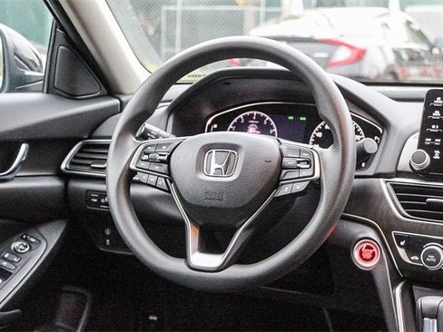 Used 2018 Honda Accord EX image 21