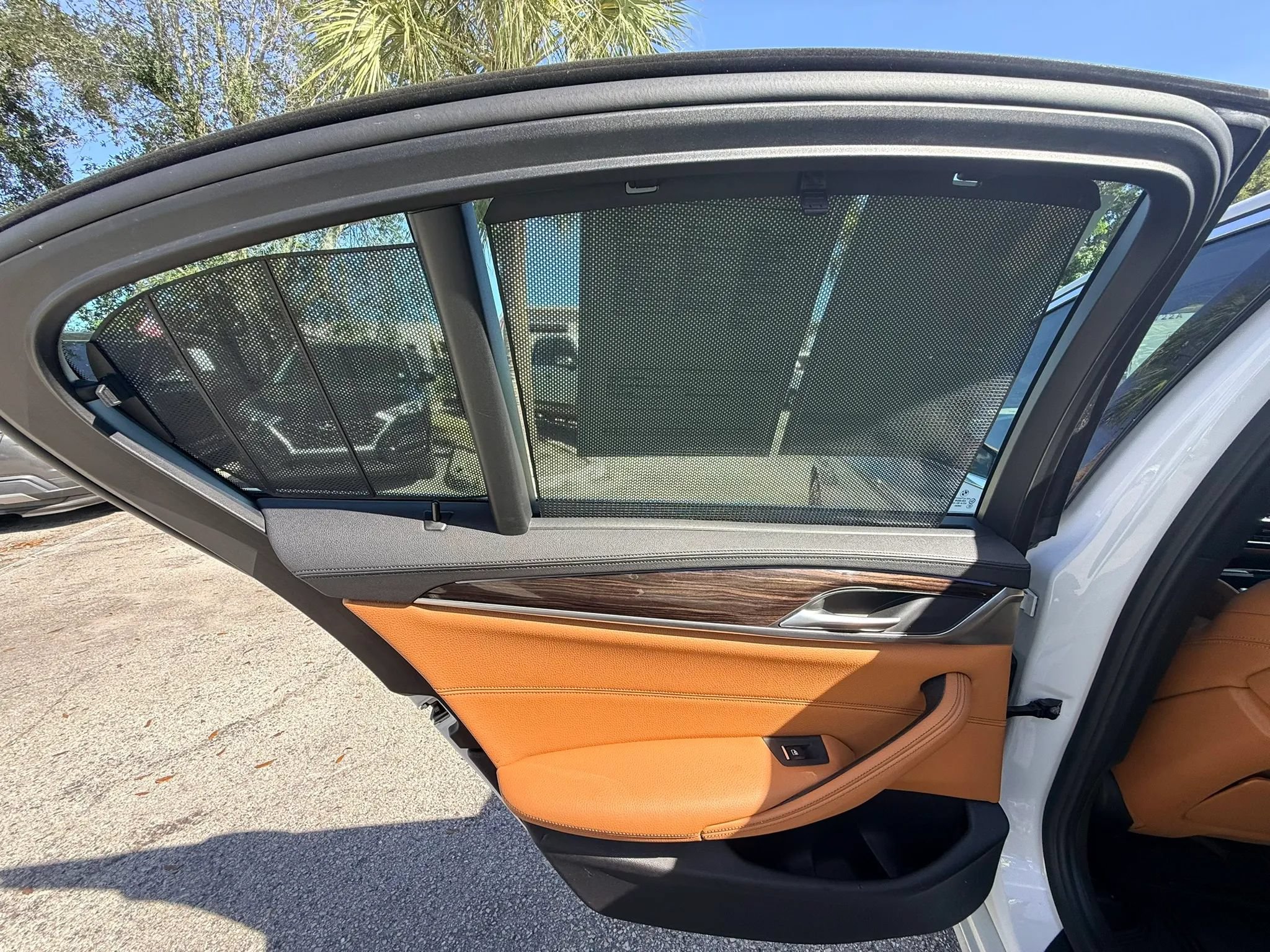 Used 2018 BMW 540i RWD image 11