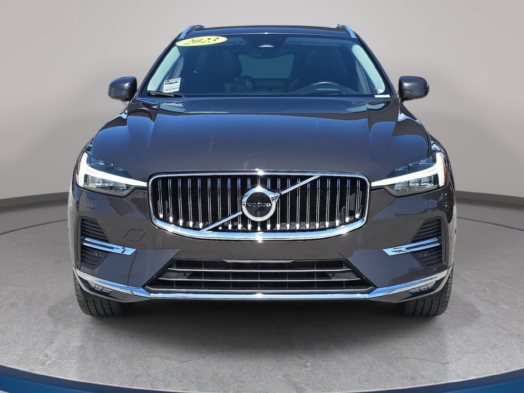 Used 2023 Volvo XC60 B5 Ultimate FWD image 3