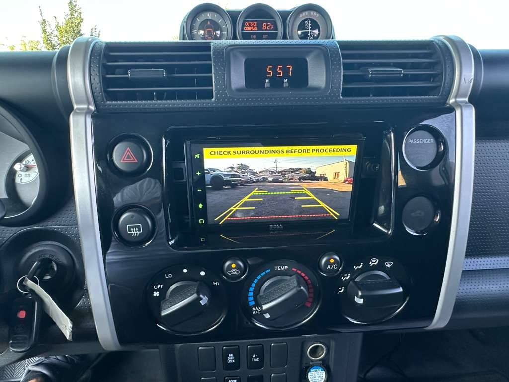 Used 2007 Toyota FJ Cruiser 4WD image 17