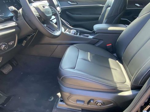 New 2026 Jeep Grand Cherokee L Limited AWD/4WD image 13