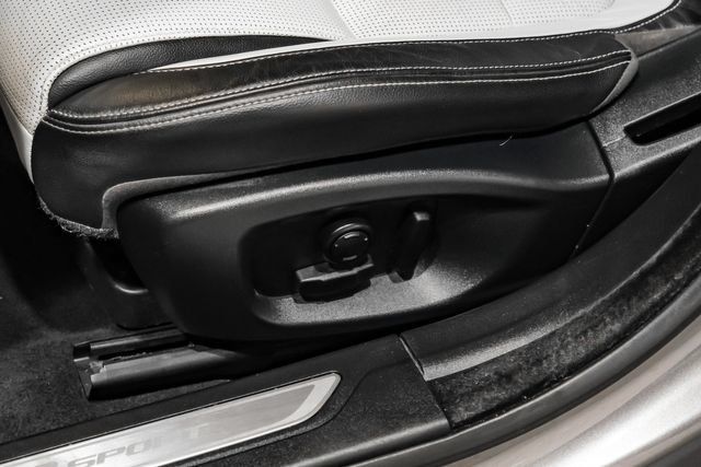 Used 2016 Jaguar XF R-Sport RWD image 33