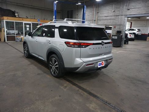 Used 2023 Nissan Pathfinder Platinum AWD/4WD image 23