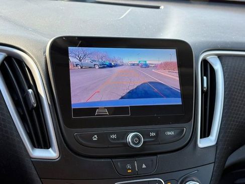 Used 2024 Chevrolet Malibu LT image 24