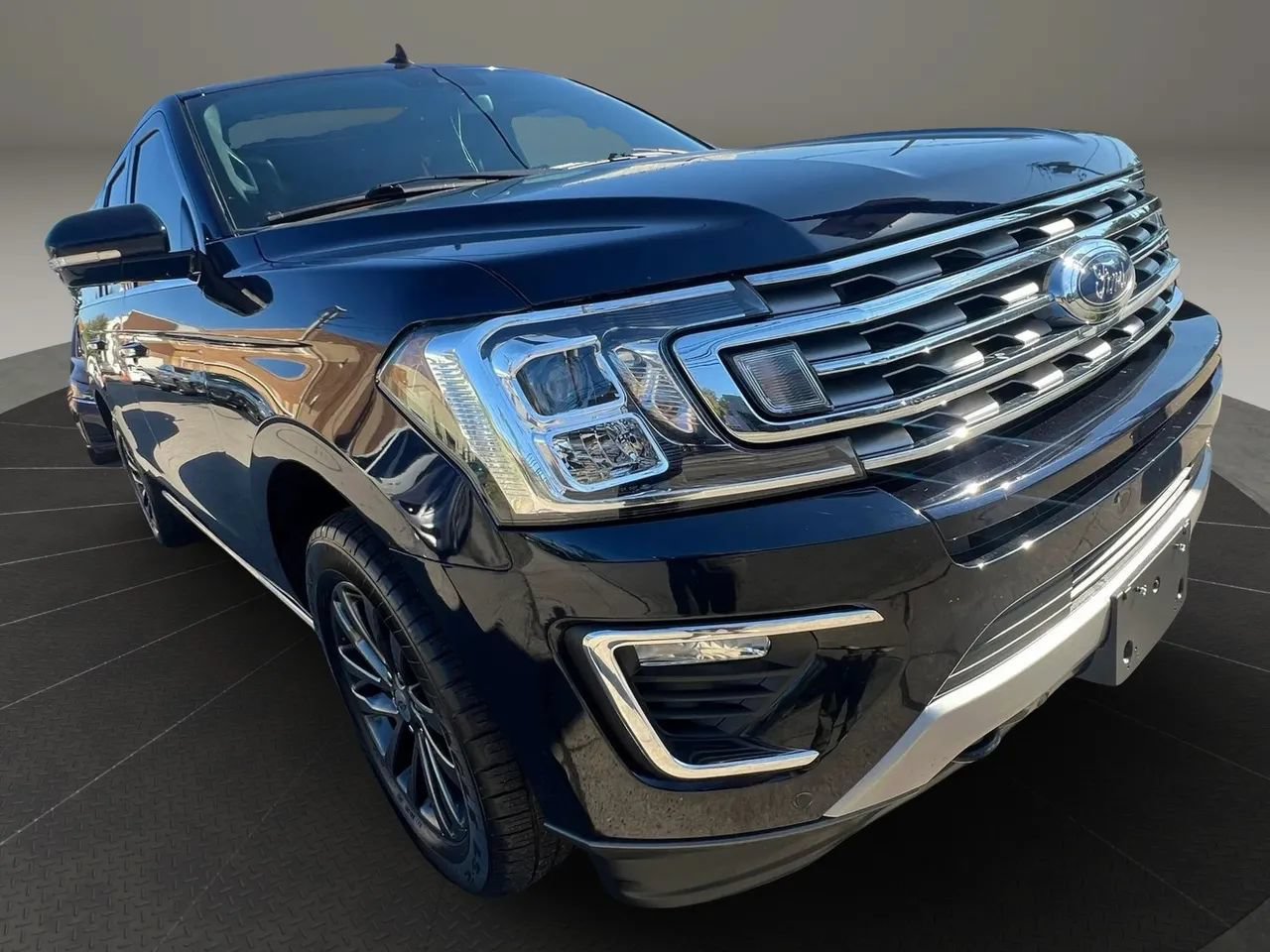 Used 2021 Ford Expedition Max Limited AWD/4WD image 7