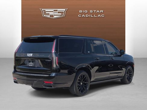Used 2023 Cadillac Escalade ESV Sport Platinum w/ LPO, ONYX Package AWD/4WD image 5