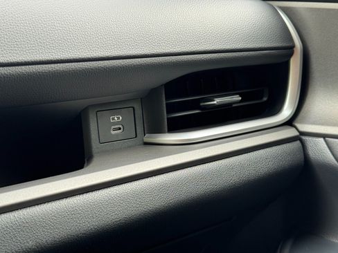 Used 2024 Toyota Grand Highlander AWD image 33