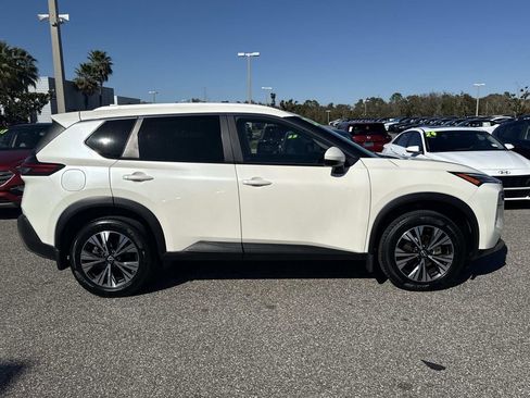 Certified 2022 Nissan Rogue SV w/ SV Premium Package image 2