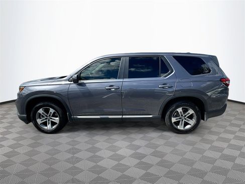 Used 2025 Honda Pilot EX-L image 9
