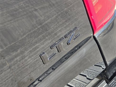 Used 2021 Chevrolet Silverado 2500 LTZ w/ LTZ Plus Package image 11