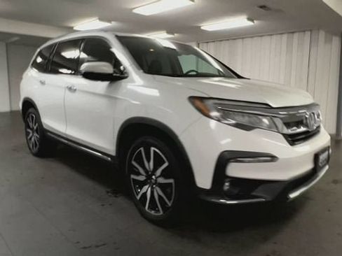 Used 2020 Honda Pilot Elite image 2
