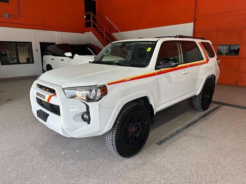 Used 2023 Toyota 4Runner 40th Anniversary SE AWD/4WD image 7