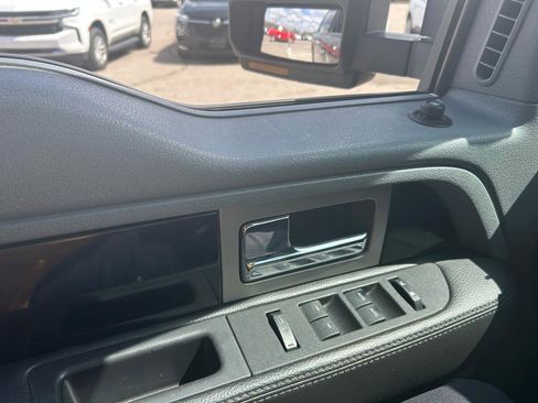 Used 2011 Ford F150 Platinum image 27