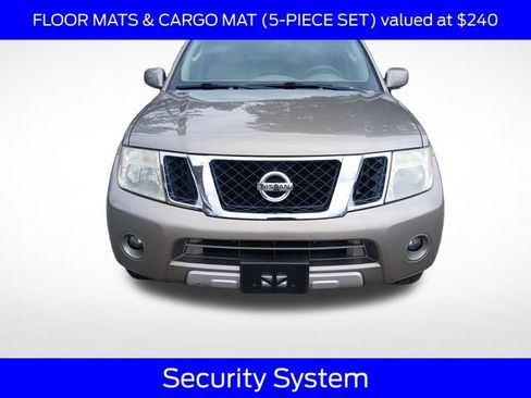 Used 2009 Nissan Pathfinder LE RWD image 3