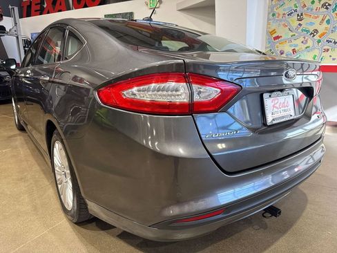 Used 2016 Ford Fusion SE image 66