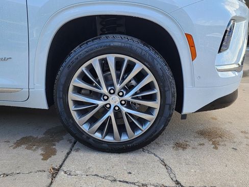 New 2026 Buick Enclave Avenir w/ Super Cruise Package image 57