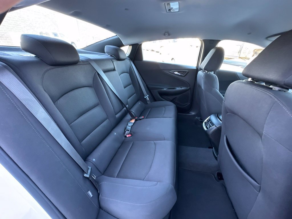 Used 2024 Chevrolet Malibu LT FWD image 35