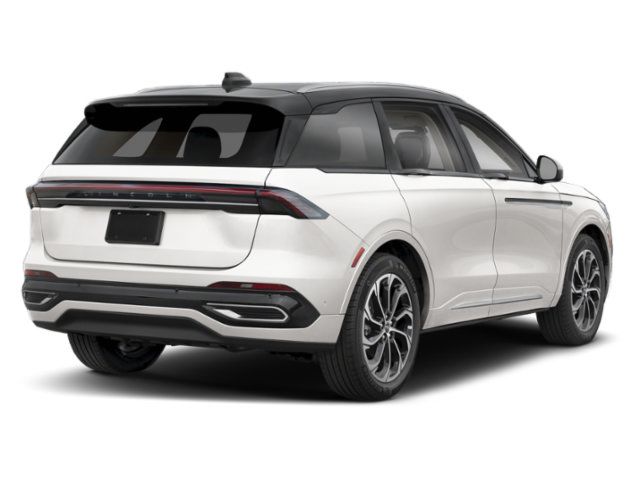 Used 2025 Lincoln Nautilus Reserve AWD/4WD image 2