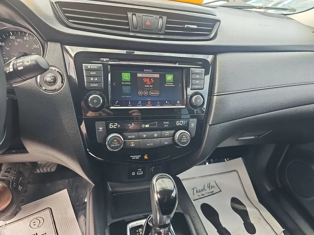 Used 2018 Nissan Rogue SV w/ Premium Package AWD/4WD image 16