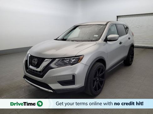 Used 2019 Nissan Rogue S AWD/4WD image 1