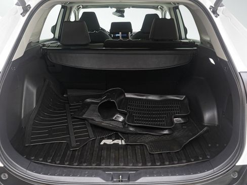 Used 2024 Toyota RAV4 XLE w/ Convenience Package image 12