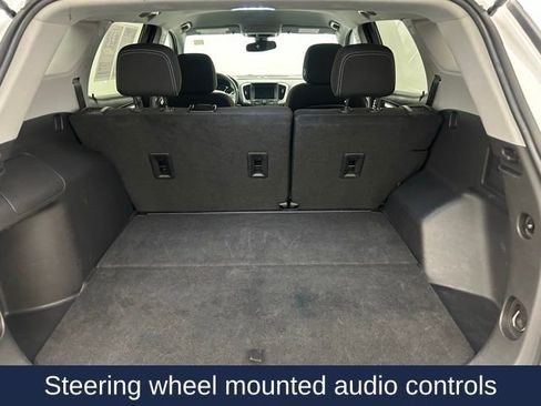 Used 2024 GMC Terrain SLE image 13