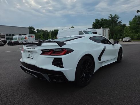 Used 2024 Chevrolet Corvette Stingray Coupe w/ Z51 Performance Package RWD image 4
