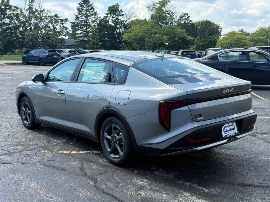 New 2026 Kia K4 FWD image 6