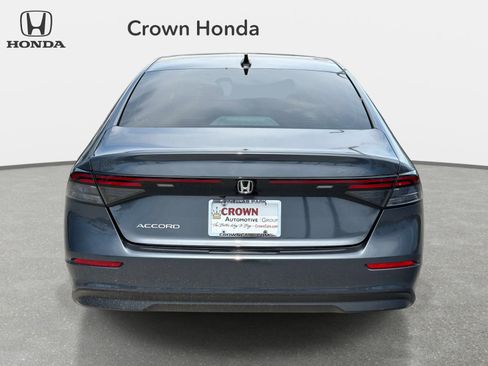 Used 2025 Honda Accord SE image 6