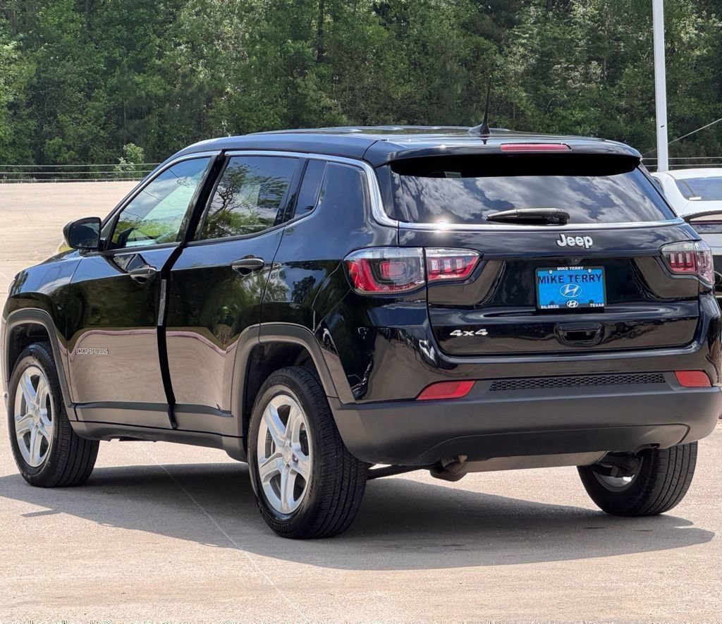 Used 2023 Jeep Compass Sport AWD/4WD image 11