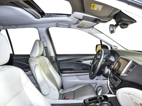 Used 2017 Honda Ridgeline RTL-E image 26