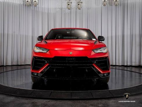 Used 2024 Lamborghini Urus S AWD/4WD image 2