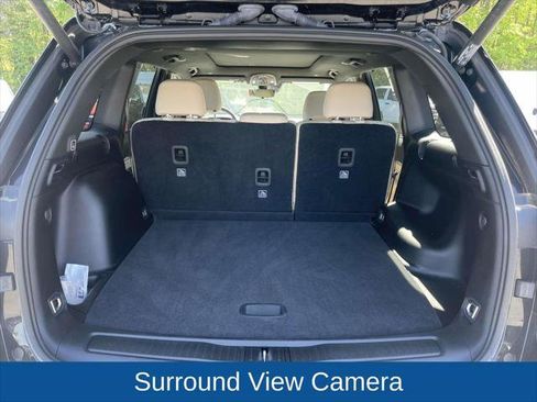 Certified 2025 Jeep Grand Cherokee Limited w/ Luxury Tech Group II AWD/4WD image 20