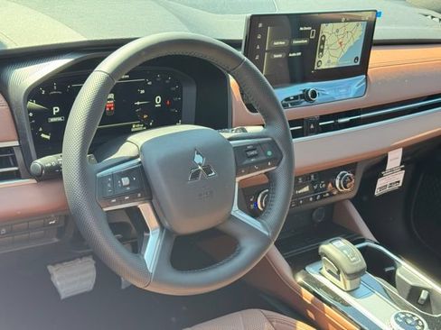 New 2026 Mitsubishi Outlander SEL AWD/4WD image 16